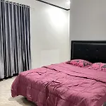 Villa Sindang Restu Sr Cisarua 4Br 20 Pax